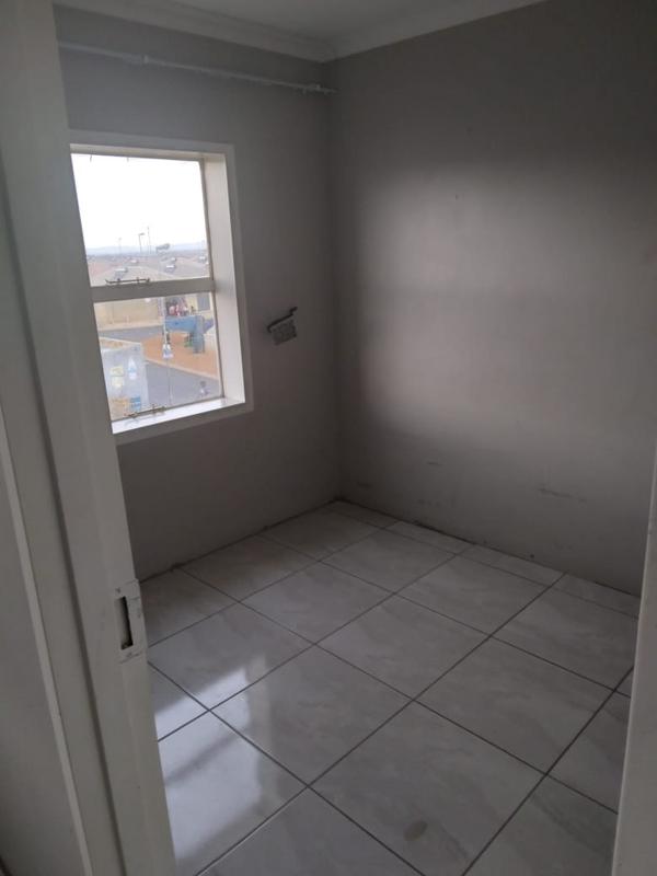 2 Bedroom Property for Sale in Clayville Gauteng