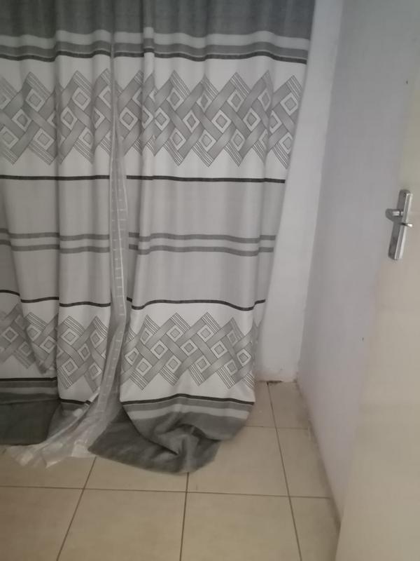 2 Bedroom Property for Sale in Protea Glen Gauteng