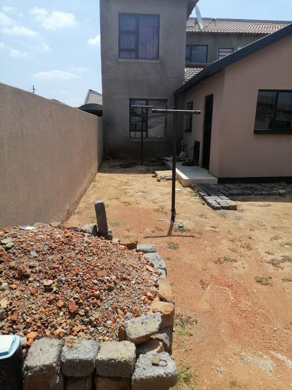 2 Bedroom Property for Sale in Protea Glen Gauteng