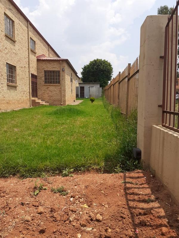 Commercial Property for Sale in Olievenhoutbosch Gauteng