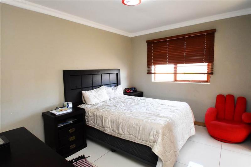 6 Bedroom Property for Sale in Summerset Gauteng