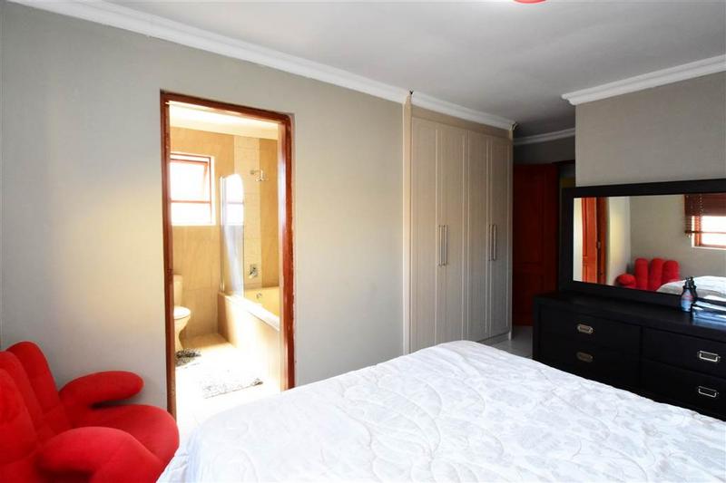 6 Bedroom Property for Sale in Summerset Gauteng