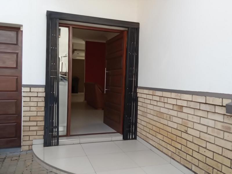 5 Bedroom Property for Sale in Vanderbijlpark Gauteng