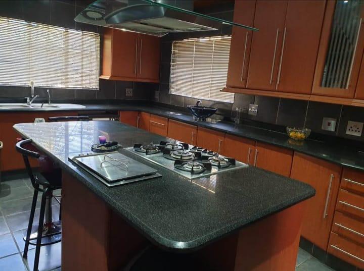 7 Bedroom Property for Sale in Goedeburg Gauteng