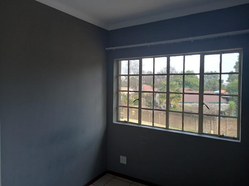 7 Bedroom Property for Sale in Goedeburg Gauteng