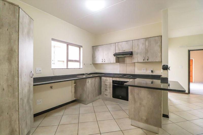 2 Bedroom Property for Sale in Norton Park Gauteng