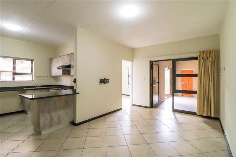 2 Bedroom Property for Sale in Norton Park Gauteng