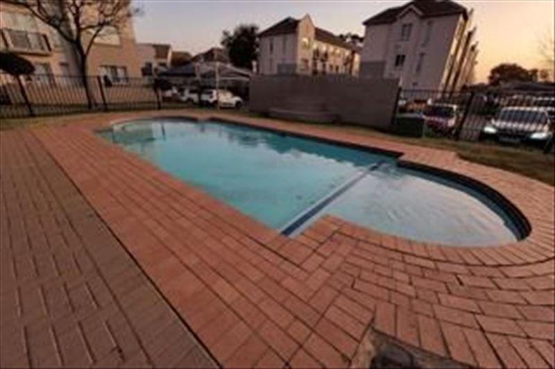 2 Bedroom Property for Sale in Klippoortjie Gauteng