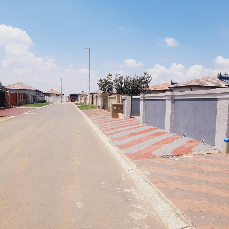 3 Bedroom Property for Sale in Klippoortjie Gauteng