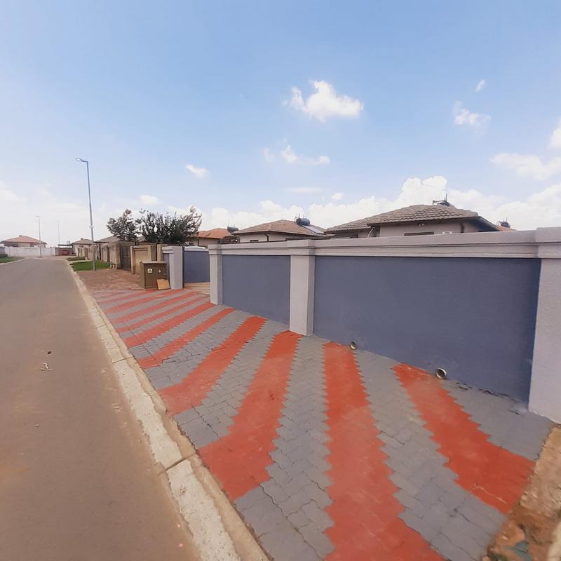 3 Bedroom Property for Sale in Klippoortjie Gauteng