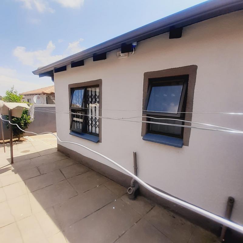 3 Bedroom Property for Sale in Klippoortjie Gauteng