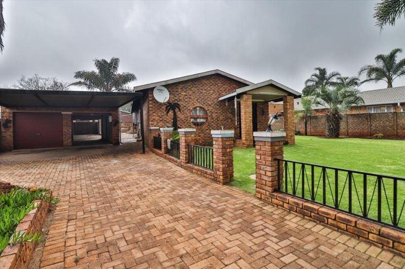 3 Bedroom Property for Sale in Van Dyk Park Gauteng