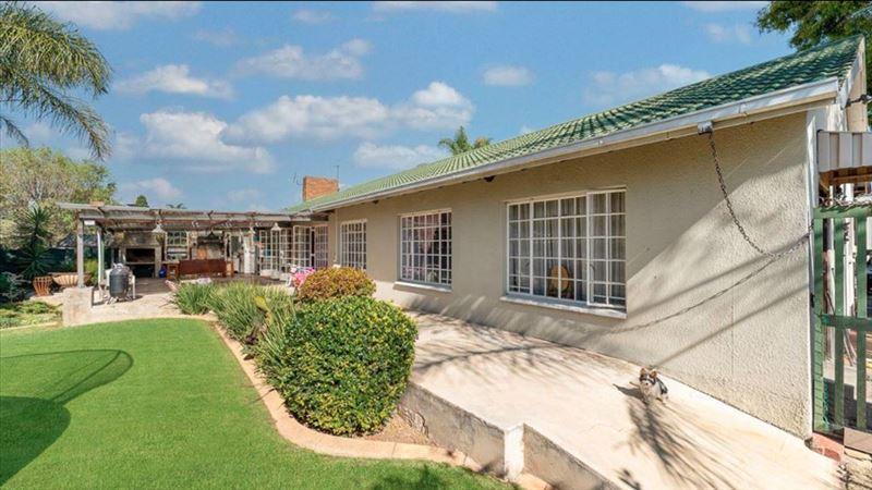 4 Bedroom Property for Sale in Allen Grove Gauteng