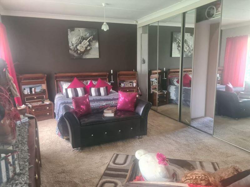 3 Bedroom Property for Sale in Allen Grove Gauteng