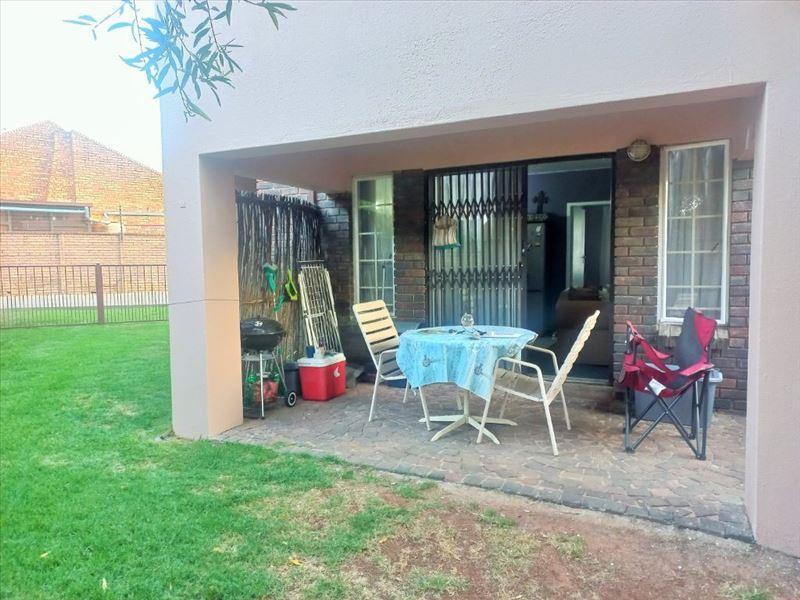 1 Bedroom Property for Sale in Allen Grove Gauteng