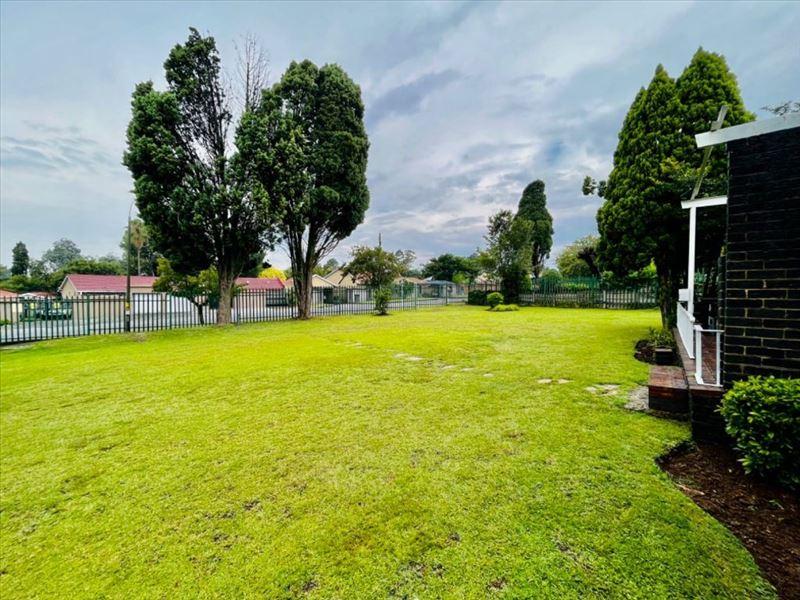 4 Bedroom Property for Sale in Allen Grove Gauteng