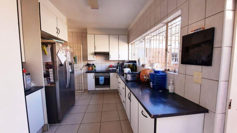 4 Bedroom Property for Sale in Allen Grove Gauteng