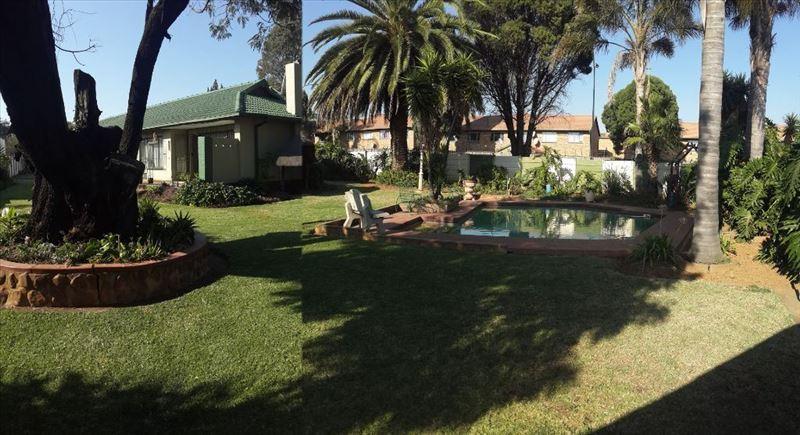 5 Bedroom Property for Sale in Allen Grove Gauteng