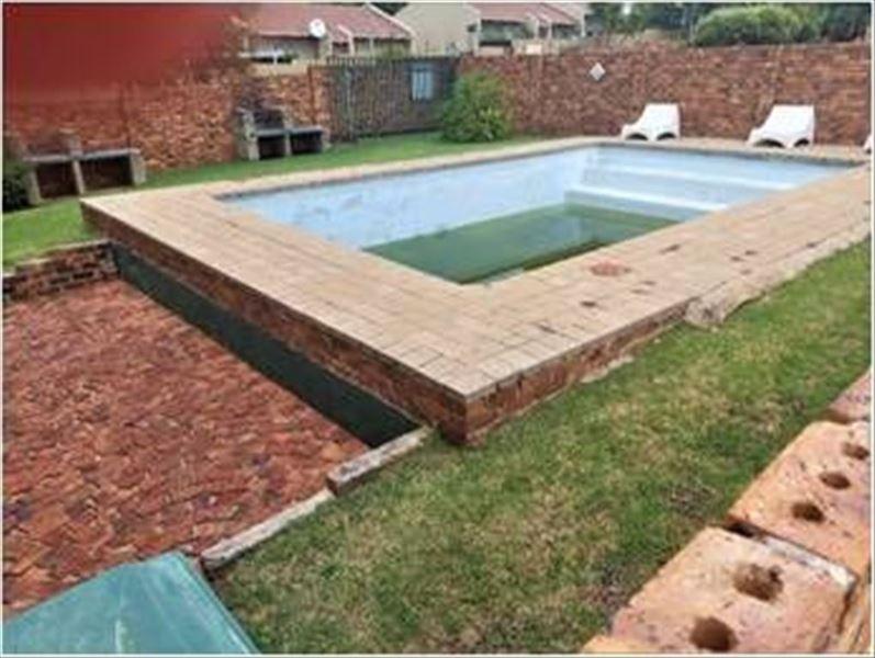 3 Bedroom Property for Sale in Birchleigh Gauteng