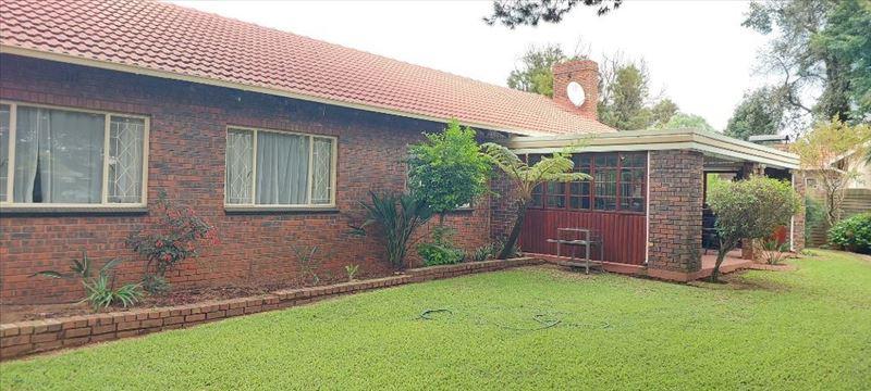 4 Bedroom Property for Sale in Birchleigh Gauteng