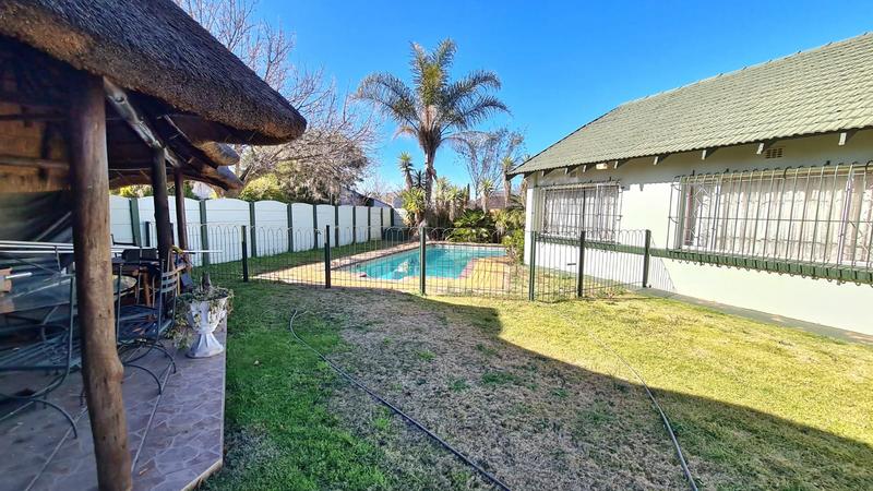 3 Bedroom Property for Sale in Bonaero Park Gauteng