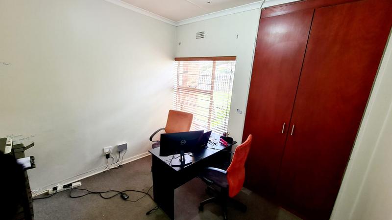 4 Bedroom Property for Sale in Bonaero Park Gauteng