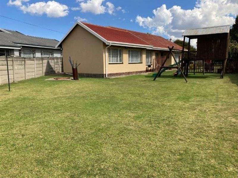 3 Bedroom Property for Sale in Cresslawn Gauteng