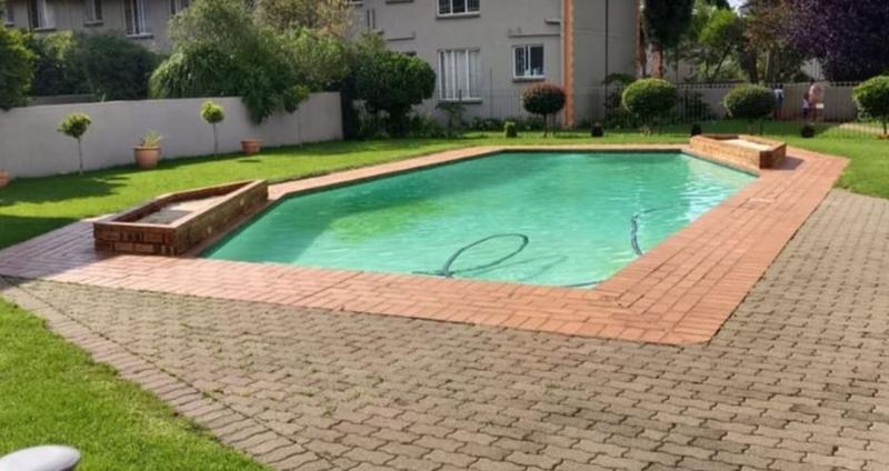 2 Bedroom Property for Sale in Glen Marais Gauteng