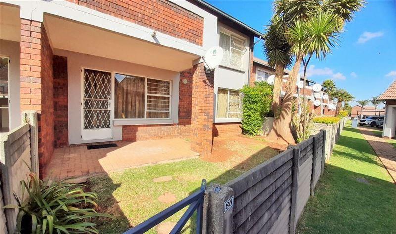 1 Bedroom Property for Sale in Glen Marais Gauteng