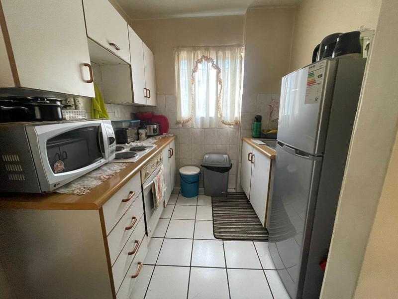 1 Bedroom Property for Sale in Glen Marais Gauteng