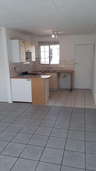 2 Bedroom Property for Sale in Glen Marais Gauteng