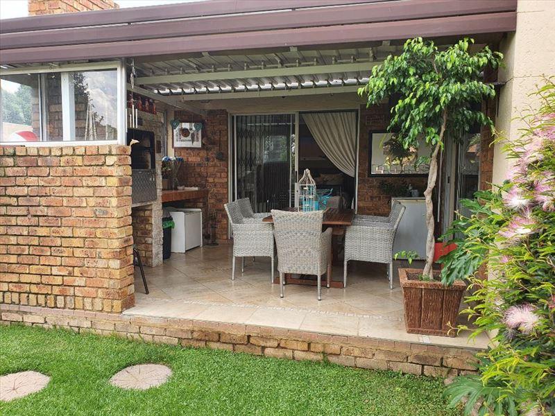 2 Bedroom Property for Sale in Norkem Park Gauteng