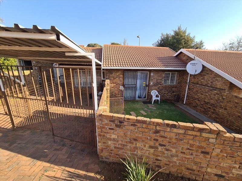 2 Bedroom Property for Sale in Norkem Park Gauteng