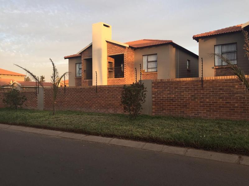 2 Bedroom Property for Sale in Pomona Gauteng