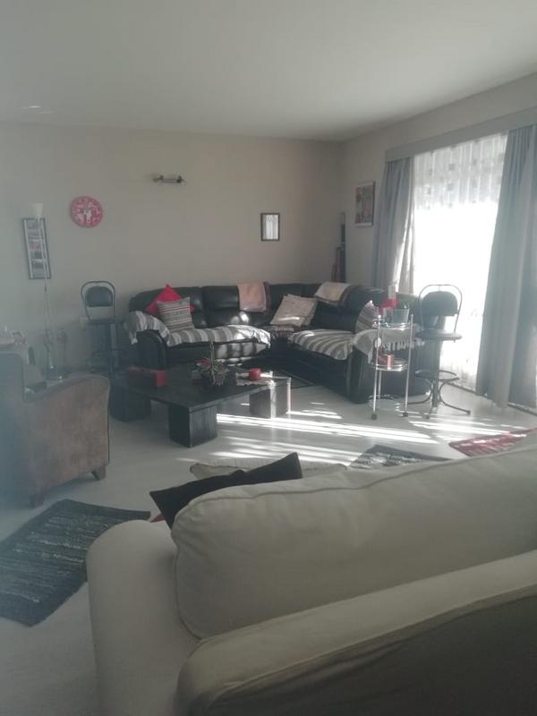 2 Bedroom Property for Sale in Rhodesfield Gauteng