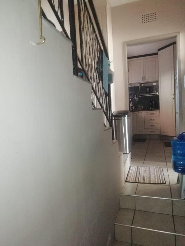 2 Bedroom Property for Sale in Rhodesfield Gauteng