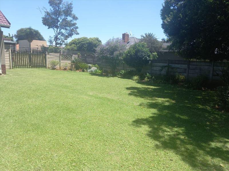 3 Bedroom Property for Sale in Rhodesfield Gauteng