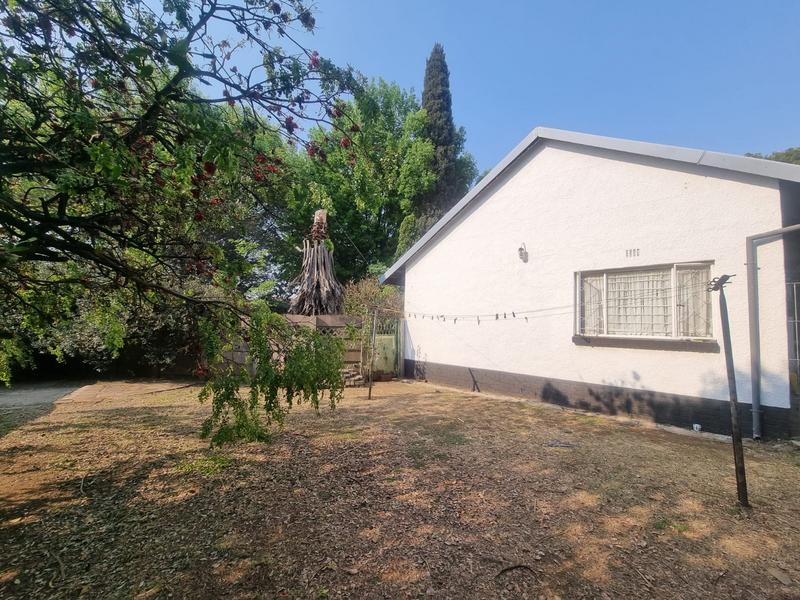 3 Bedroom Property for Sale in Rhodesfield Gauteng