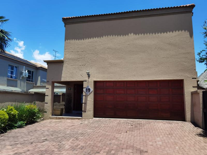 3 Bedroom Property for Sale in Van Riebeeck Park Gauteng