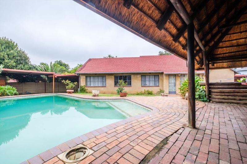 3 Bedroom Property for Sale in Van Riebeeck Park Gauteng