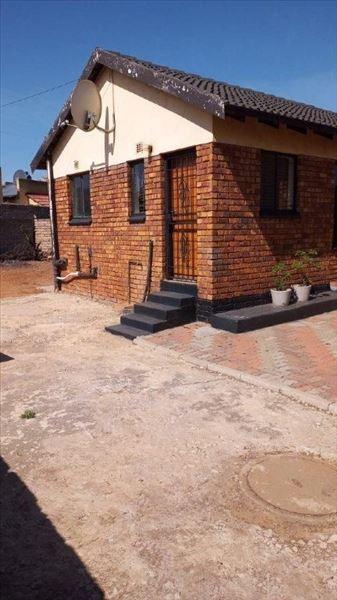 2 Bedroom Property for Sale in Hospital View Gauteng