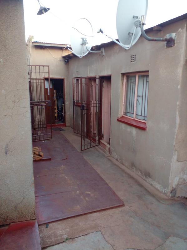 5 Bedroom Property for Sale in Wattville Gauteng