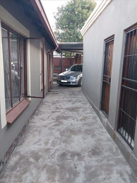 3 Bedroom Property for Sale in Rabie Ridge Ext 5 Gauteng