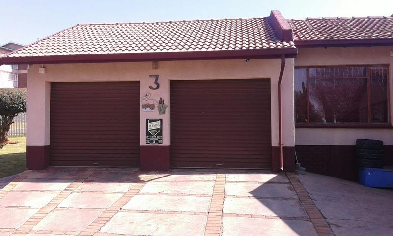 3 Bedroom Property for Sale in Rhodesfield Ext 1 Gauteng