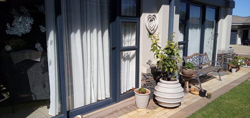 1 Bedroom Property for Sale in Zesfontein Gauteng