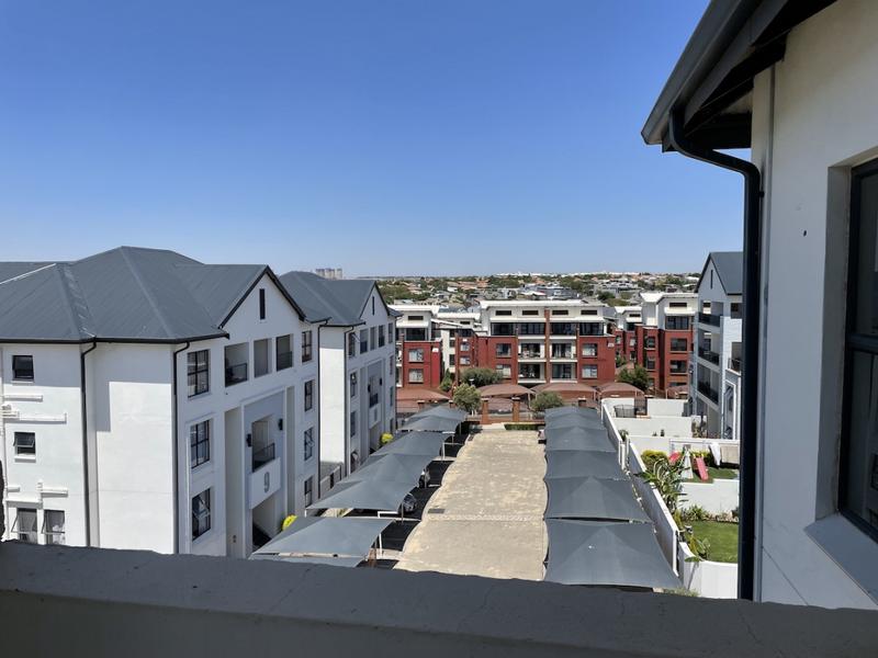 3 Bedroom Property for Sale in Greenstone Hill Gauteng