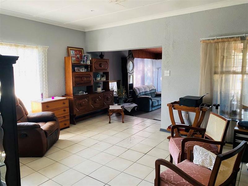To Let 4 Bedroom Property for Rent in Rietondale Gauteng