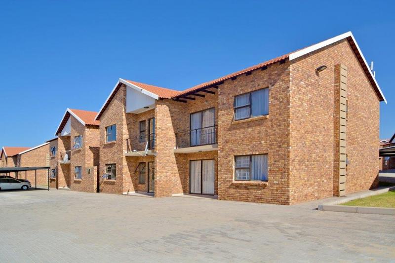 To Let 2 Bedroom Property for Rent in Karenpark Gauteng