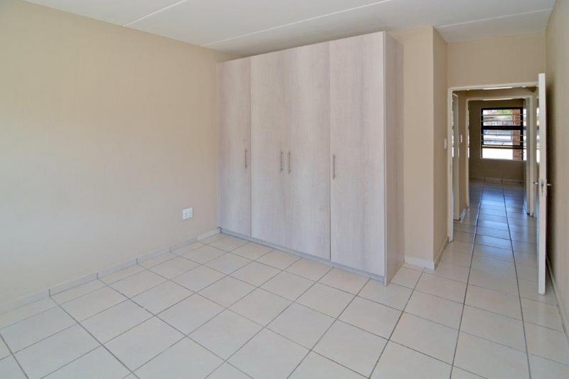 To Let 2 Bedroom Property for Rent in Karenpark Gauteng