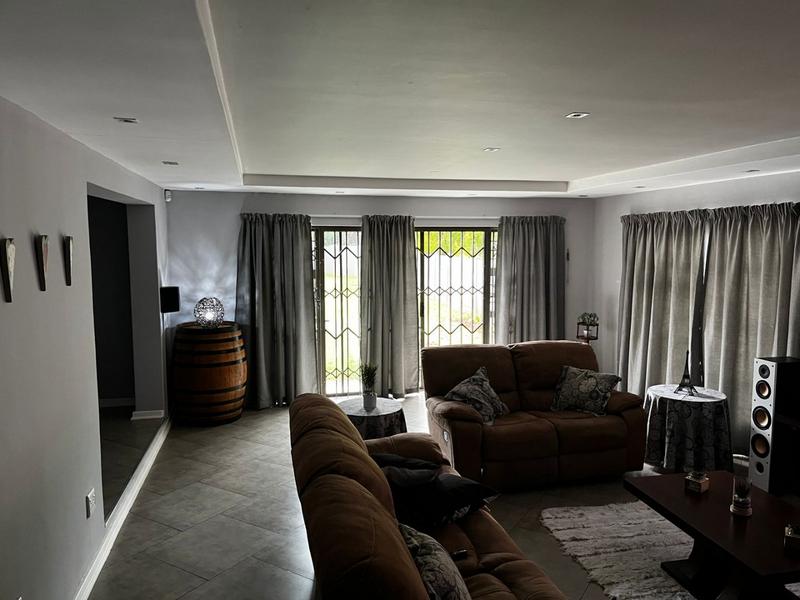 3 Bedroom Property for Sale in Vanderbijlpark SE 3 Gauteng